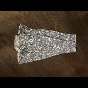 Lularoe Maxi Skirt B&W EUC. Sz S. Stretchy!